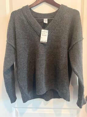Melrose and Market Charcoal V-Neck Sweater